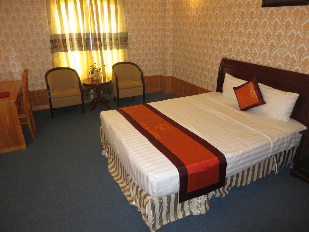 Gold Hotel นิญบิ่ญ ภายนอก รูปภาพ