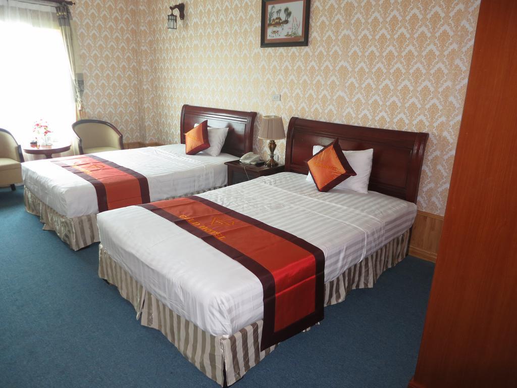 Gold Hotel นิญบิ่ญ ภายนอก รูปภาพ
